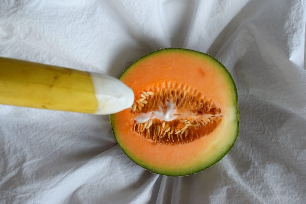 banana and melon look like sexual encounter